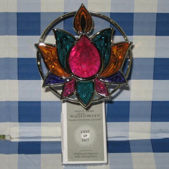 BBW White Barn Wallflowers Diwali Lotus Fragrance Nightlight Plug NEW - Picture 1 of 6